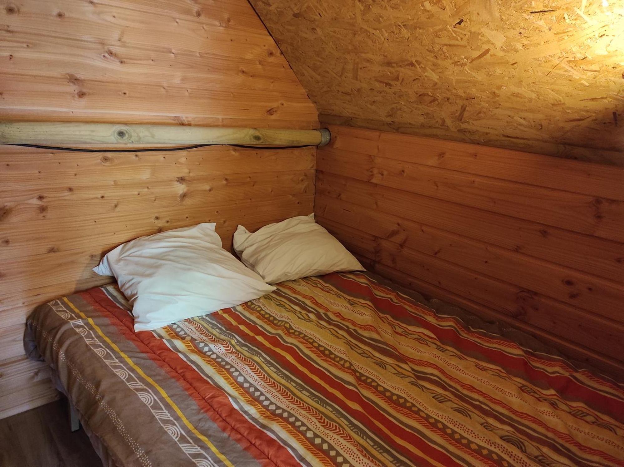 Camping Le Rouge Gorge **** 10' Puy Du Fou Сен-Лоран-сюр-Севр Екстер'єр фото